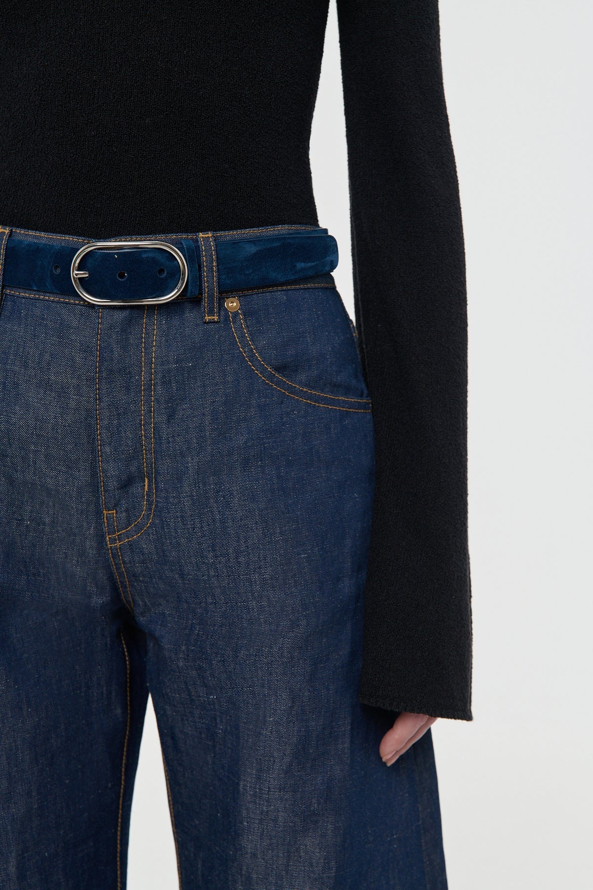 Belt in Navy Suede